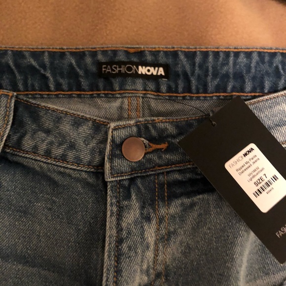 FASHION NOVA JEANS size 7 - Picture 4 of 4